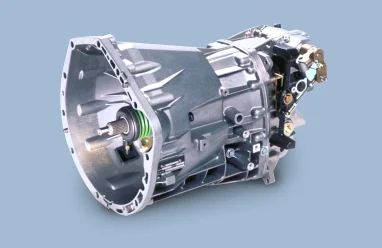 Synchromesh G-32 gearbox for effortless gear shifting