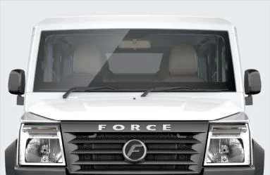 Modern and attractive front fascia with new bumper and integrated fog lamps (optional)