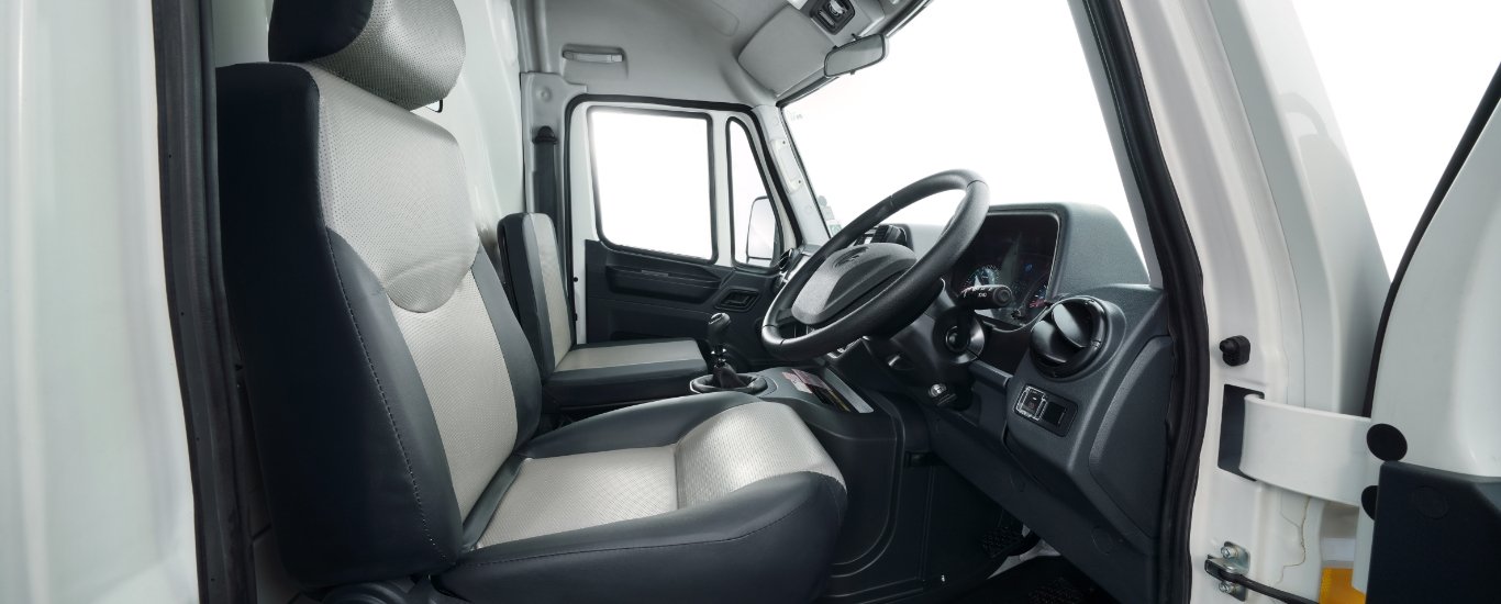 Ambulance-Interior-new-gallery-2
