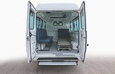 Full length low footstep for easy entry and exit