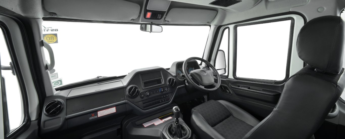 Traveller-Passenger-Interior-new-2